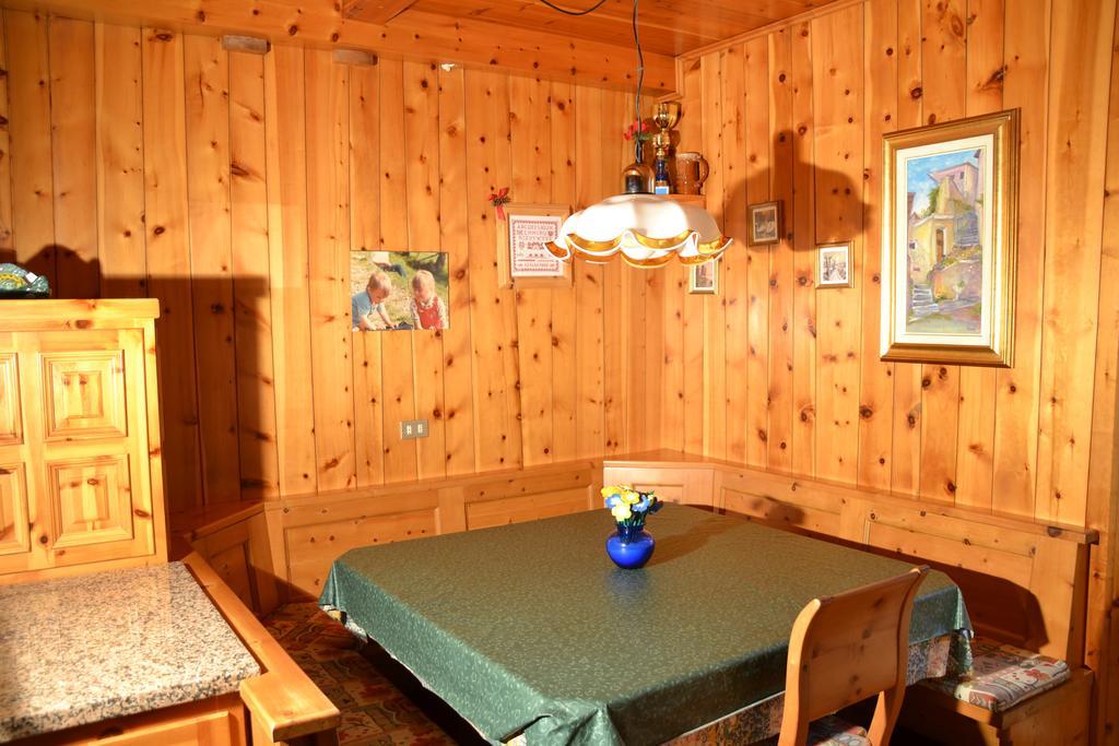 Casa Colturi Appartement Valdisotto Kamer foto